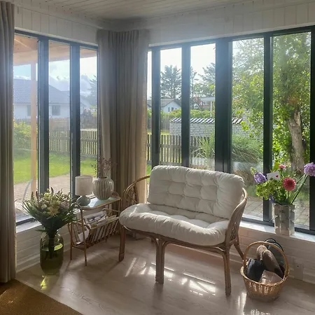 Semesterbostad Newly Renovated House In The Middle Of